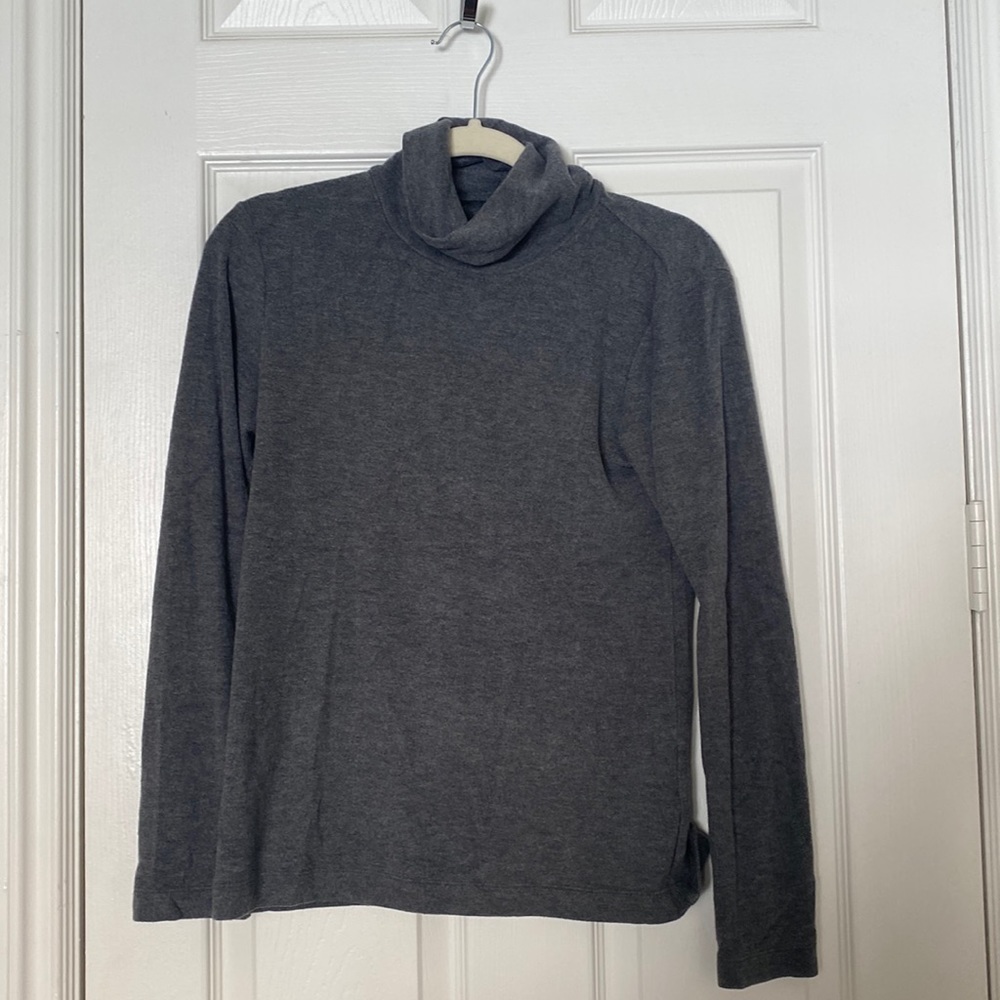 Uniqlo heat teach turtle neck long sleeve